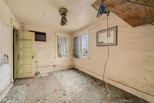 1822 W 4th, Santa Ana, CA 92703