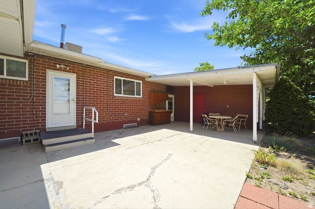 851 E GALENA DR, Sandy, UT 84094
