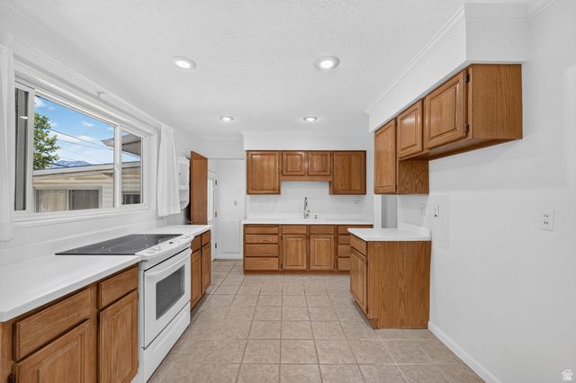 851 E GALENA DR, Sandy, UT 84094