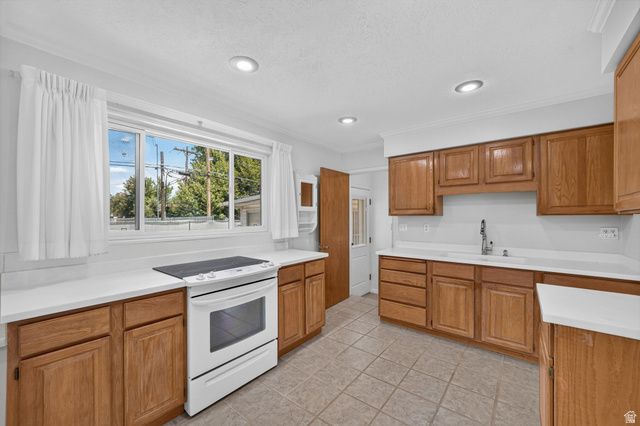 851 E GALENA DR, Sandy, UT 84094