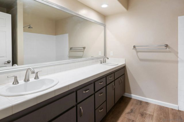 580 Camino de la Reina 321, San Diego, CA 92108