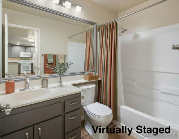 580 Camino de la Reina 321, San Diego, CA 92108