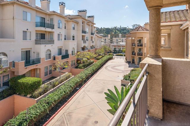 580 Camino de la Reina 321, San Diego, CA 92108
