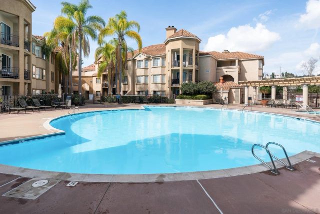 580 Camino de la Reina 321, San Diego, CA 92108