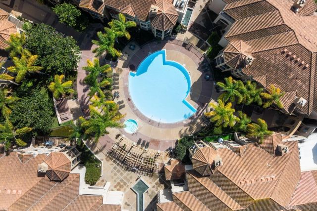 580 Camino de la Reina 321, San Diego, CA 92108