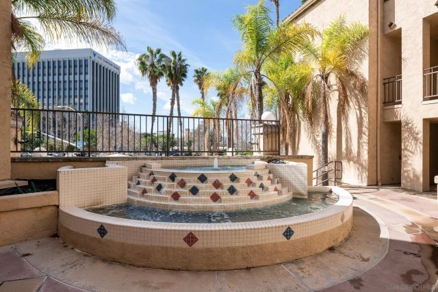580 Camino de la Reina 321, San Diego, CA 92108