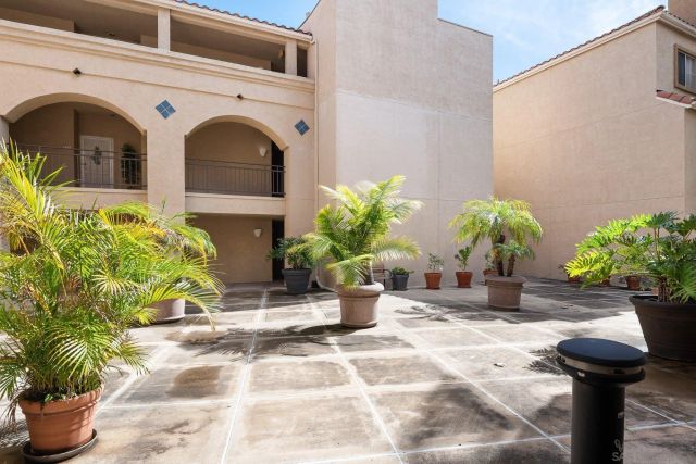 580 Camino de la Reina 321, San Diego, CA 92108