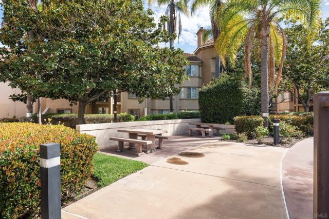 580 Camino de la Reina 321, San Diego, CA 92108