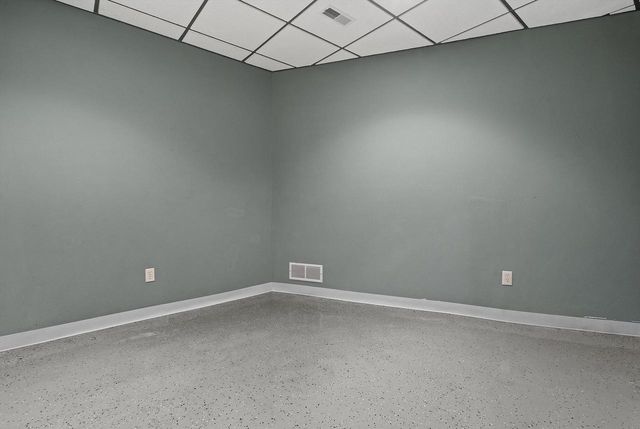 S29W30880 Wild Berry LANE, Waukesha, WI 53188