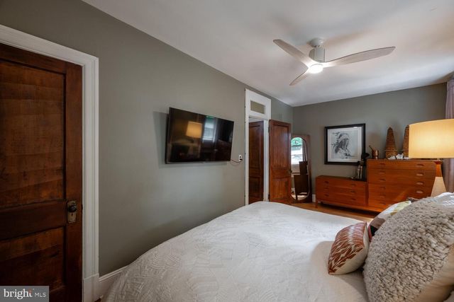1220 ORREN STREET, Washington, DC 20002