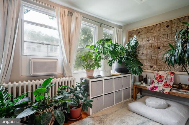 1220 ORREN STREET, Washington, DC 20002