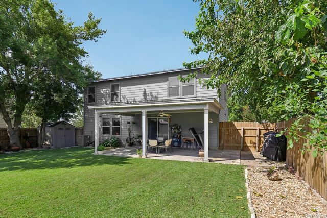 620 NORTHLAKE DR, New Braunfels, TX 78130