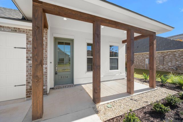 36244 Belle Parc Ave, Geismar, LA 70734