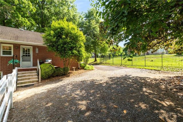 502 W Hunter Street, Madison, NC 27025