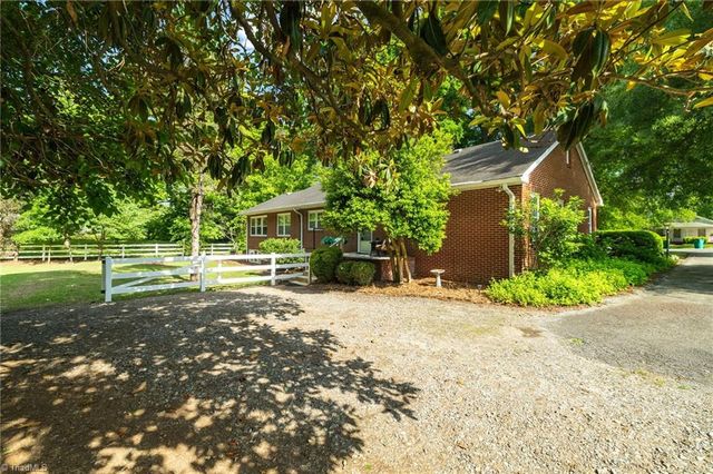 502 W Hunter Street, Madison, NC 27025
