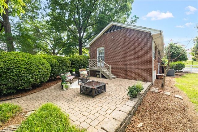 502 W Hunter Street, Madison, NC 27025