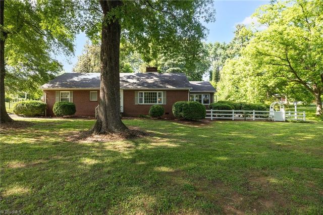 502 W Hunter Street, Madison, NC 27025