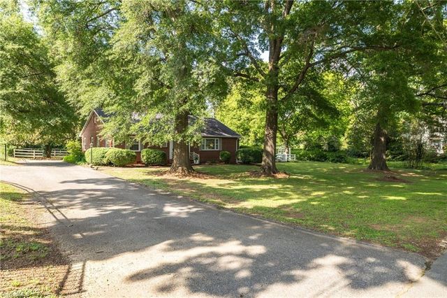 502 W Hunter Street, Madison, NC 27025