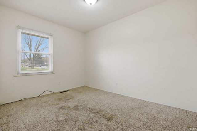 104 Creekview Drive, Lafayette, IN 47909