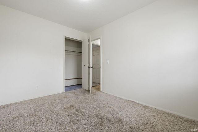 104 Creekview Drive, Lafayette, IN 47909