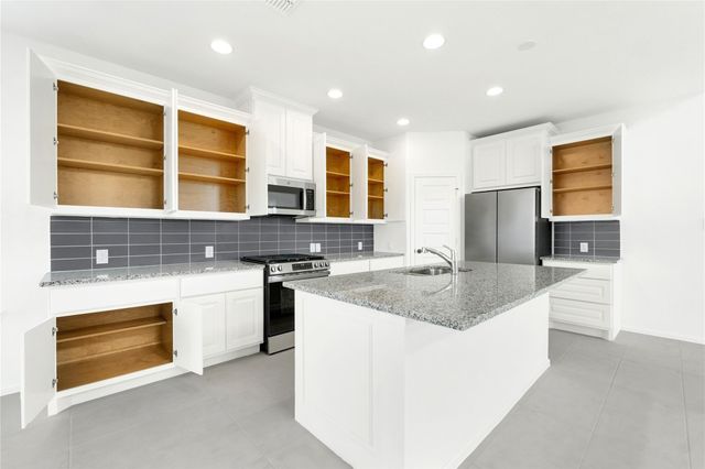 31010 Evening Skye Drive, Brookshire, TX 77423