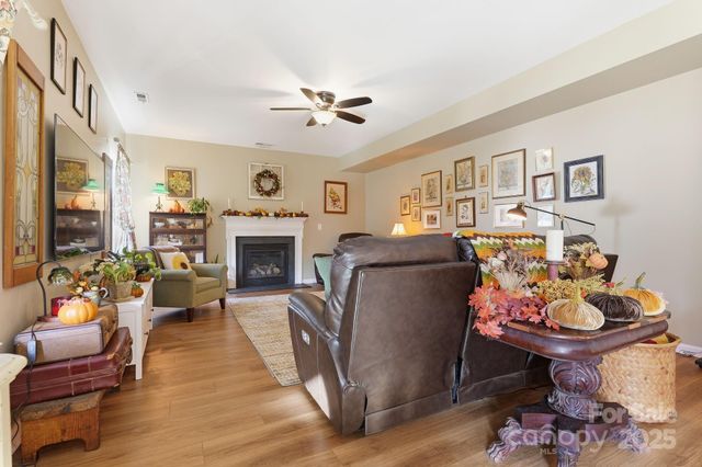 10913 Tailwater Street, Davidson, NC 28036