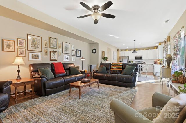 10913 Tailwater Street, Davidson, NC 28036