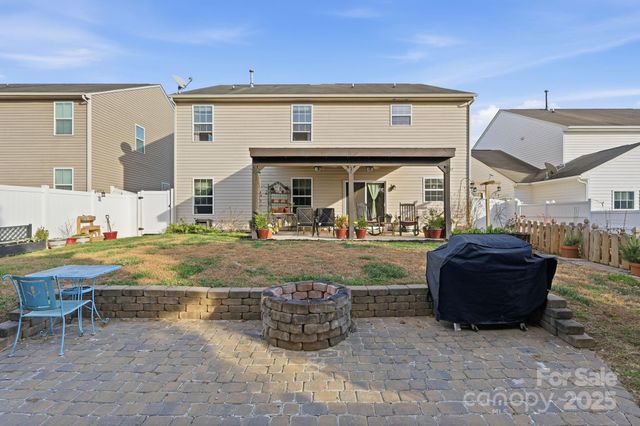 10913 Tailwater Street, Davidson, NC 28036