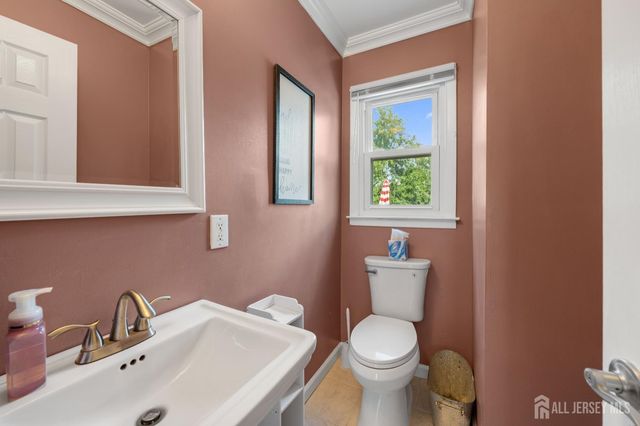 25 Hudson Road, East Brunswick, NJ 08816