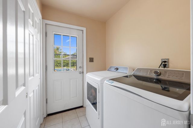 25 Hudson Road, East Brunswick, NJ 08816