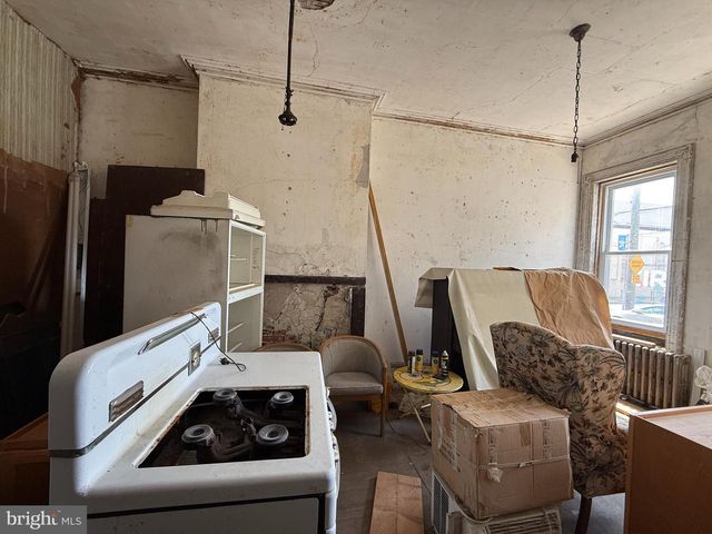 621 DICKINSON ST, Philadelphia, PA 19147