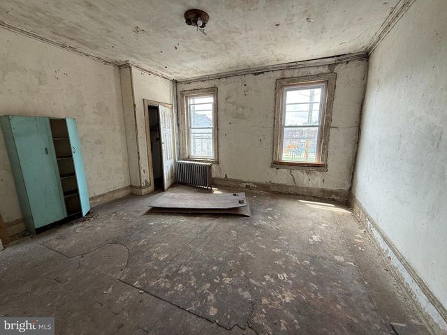 621 DICKINSON ST, Philadelphia, PA 19147