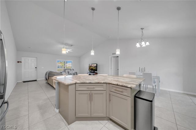 1430 SW 4th LN, Cape Coral, FL 33991