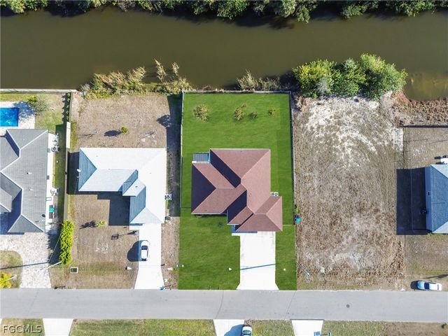1430 SW 4th LN, Cape Coral, FL 33991