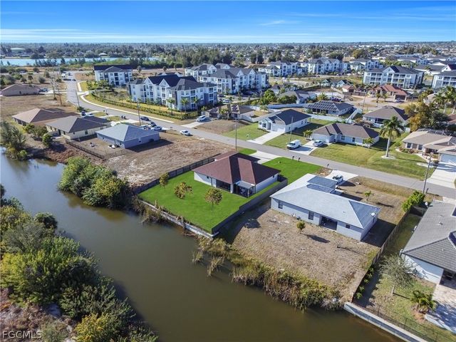 1430 SW 4th LN, Cape Coral, FL 33991