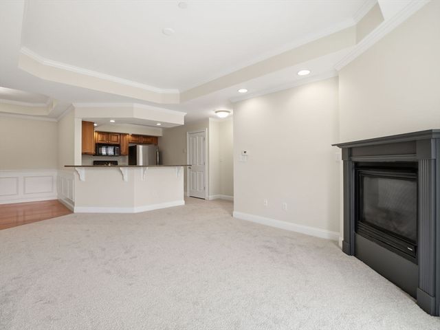 350 Greene St 410, North Andover, MA 01845