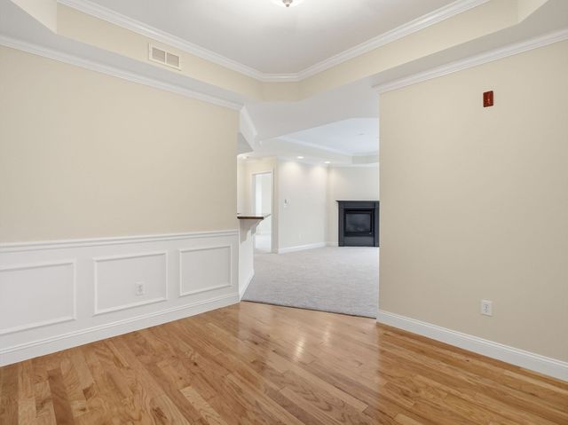 350 Greene St 410, North Andover, MA 01845