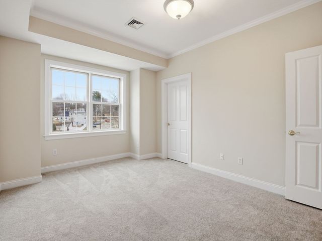 350 Greene St 410, North Andover, MA 01845