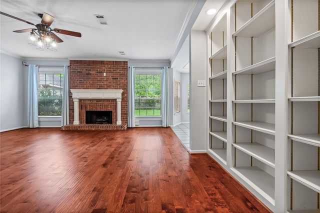 6615 Cypress Village Drive, Sugar Land, TX 77479