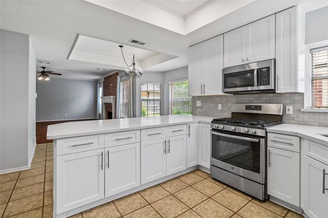 6615 Cypress Village Drive, Sugar Land, TX 77479