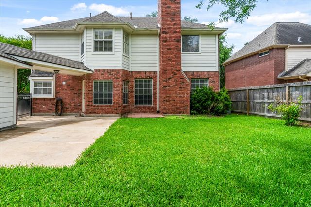 6615 Cypress Village Drive, Sugar Land, TX 77479