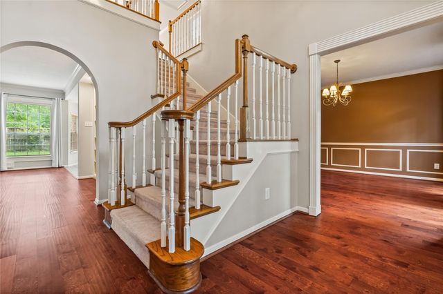 6615 Cypress Village Drive, Sugar Land, TX 77479