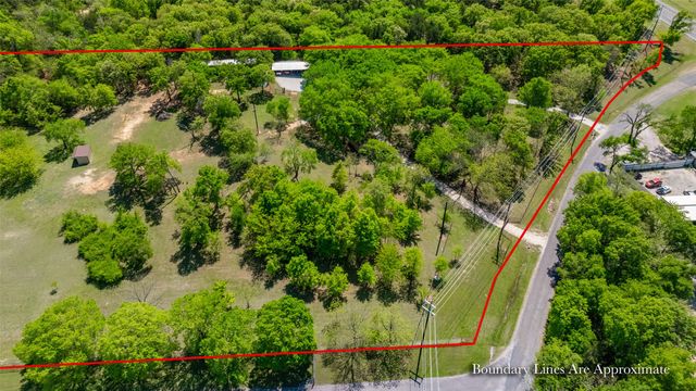 100 Shawnee Trail Road, Whitesboro, TX 76273