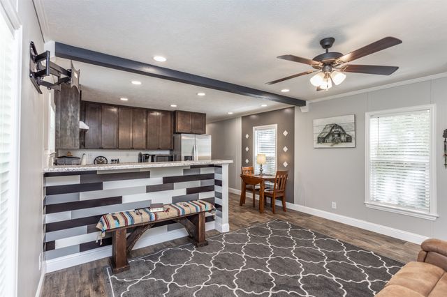 100 Shawnee Trail Road, Whitesboro, TX 76273