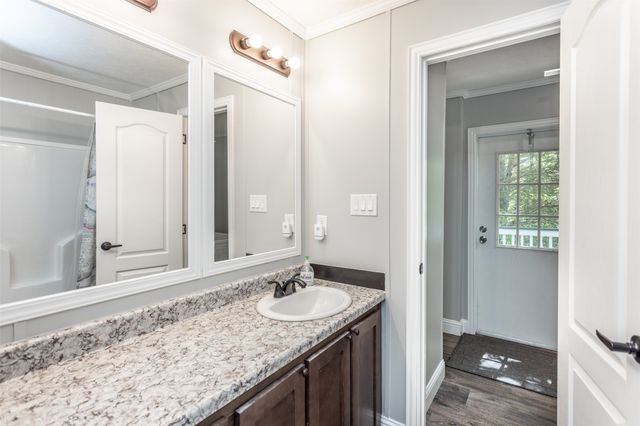 100 Shawnee Trail Road, Whitesboro, TX 76273