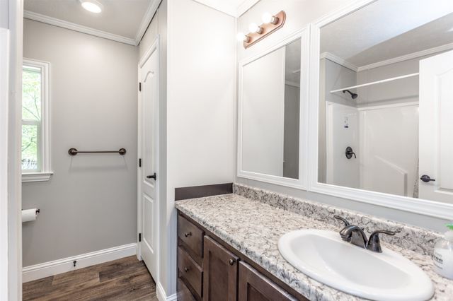 100 Shawnee Trail Road, Whitesboro, TX 76273