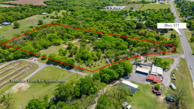 100 Shawnee Trail Road, Whitesboro, TX 76273