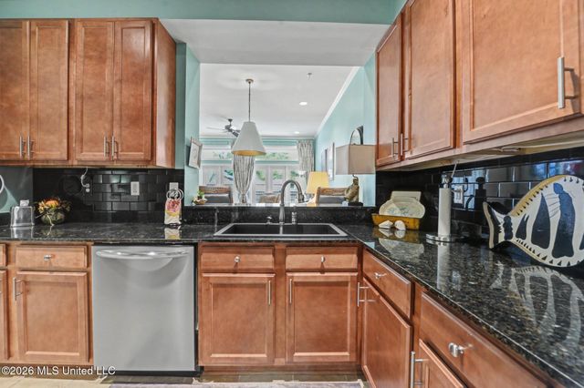 1100 W Beach Boulevard, 207, Pass Christian, MS 39571