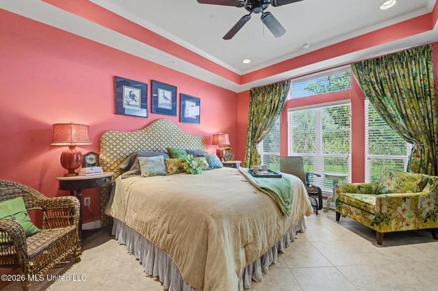 1100 W Beach Boulevard, 207, Pass Christian, MS 39571