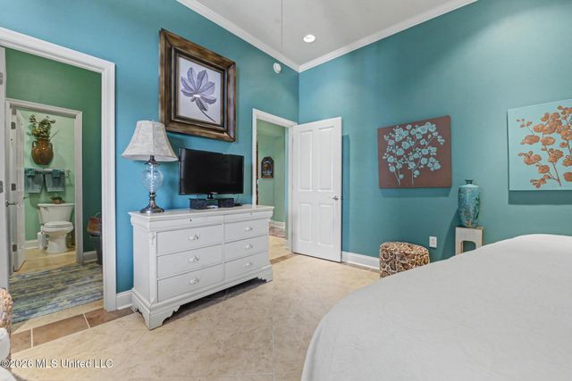 1100 W Beach Boulevard, 207, Pass Christian, MS 39571